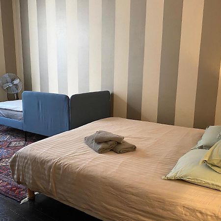 Outstanding 2 Bedrooms With A Terrific Eiffel Tower View Paris Bagian luar foto