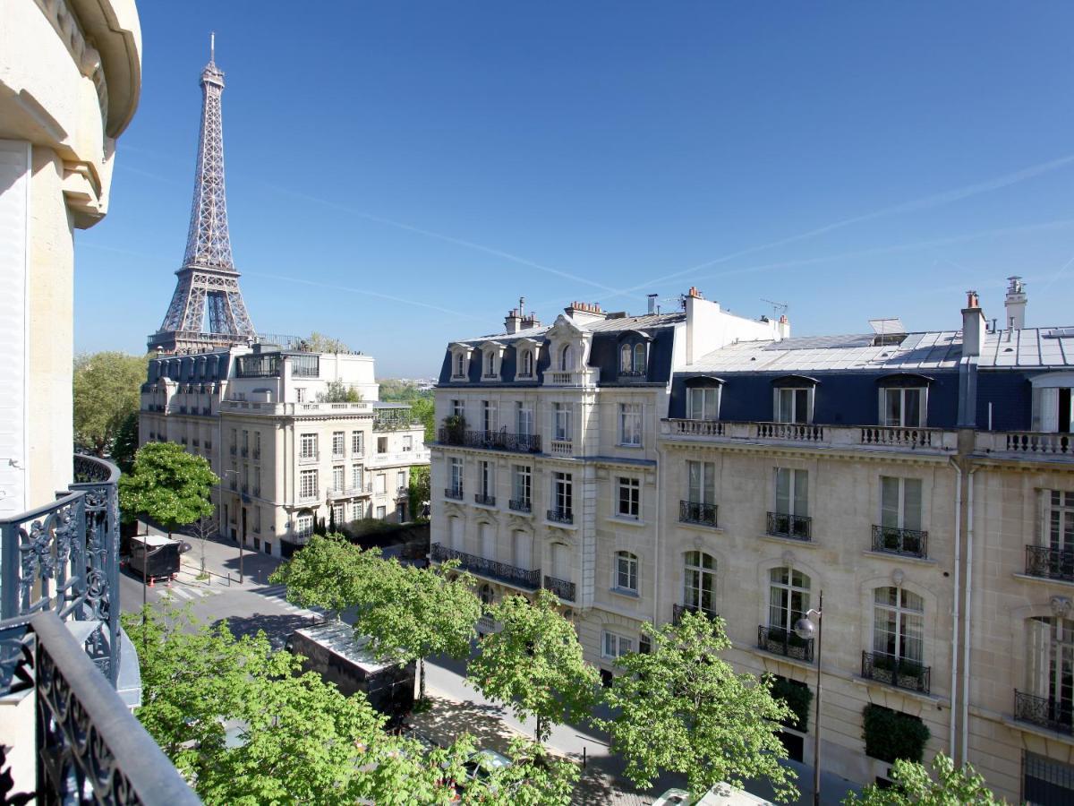Outstanding 2 Bedrooms With A Terrific Eiffel Tower View Paris Bagian luar foto