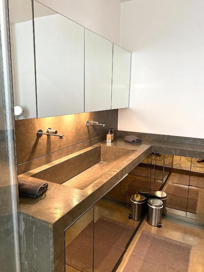 Outstanding 2 Bedrooms With A Terrific Eiffel Tower View Paris Bagian luar foto